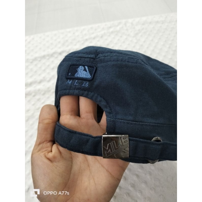 Mũ lưỡi trai MLB