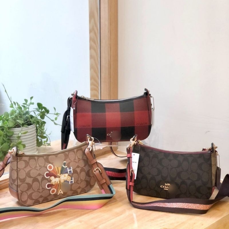 TÚI COACH Jes Baguette