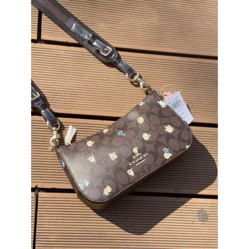 TÚI COACH Jes Baguette