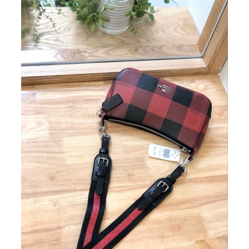 TÚI COACH Jes Baguette