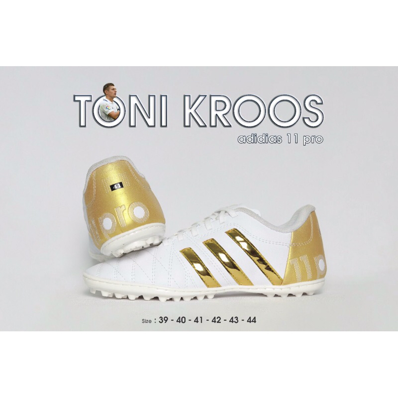 Giày Bóng Đá 11Pro Toni Kroos Trắng Sọc Vàng Cực Đẹp