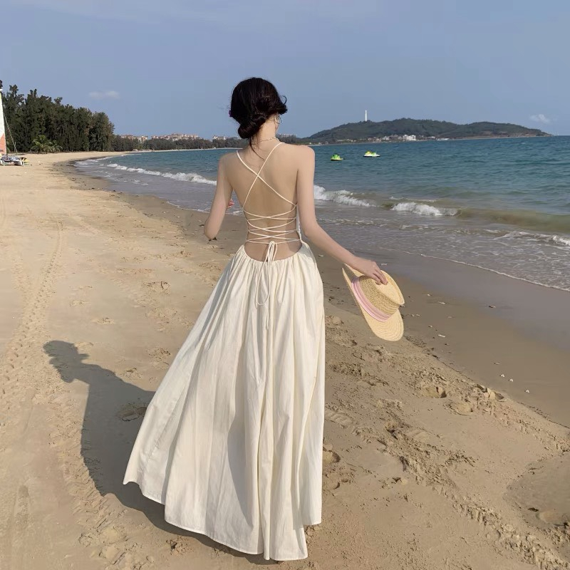 (ORDER) Váy maxi đi biển thiết kế hở lưng màu trắng quyến rũ, sexy / Đầm hở lưng đan dây lưng sang chảnh