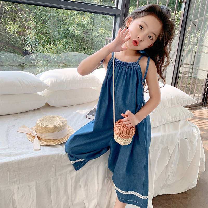 Jumpsuit bò cho bé gái