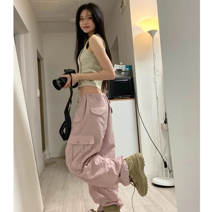 Set áo tank top cổ tròn cúc hồng phối quần túi hộp dây rút ống suông thời trang phong cách đường phố Y2K