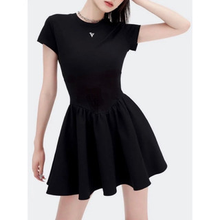 Đầm body dáng xoè
