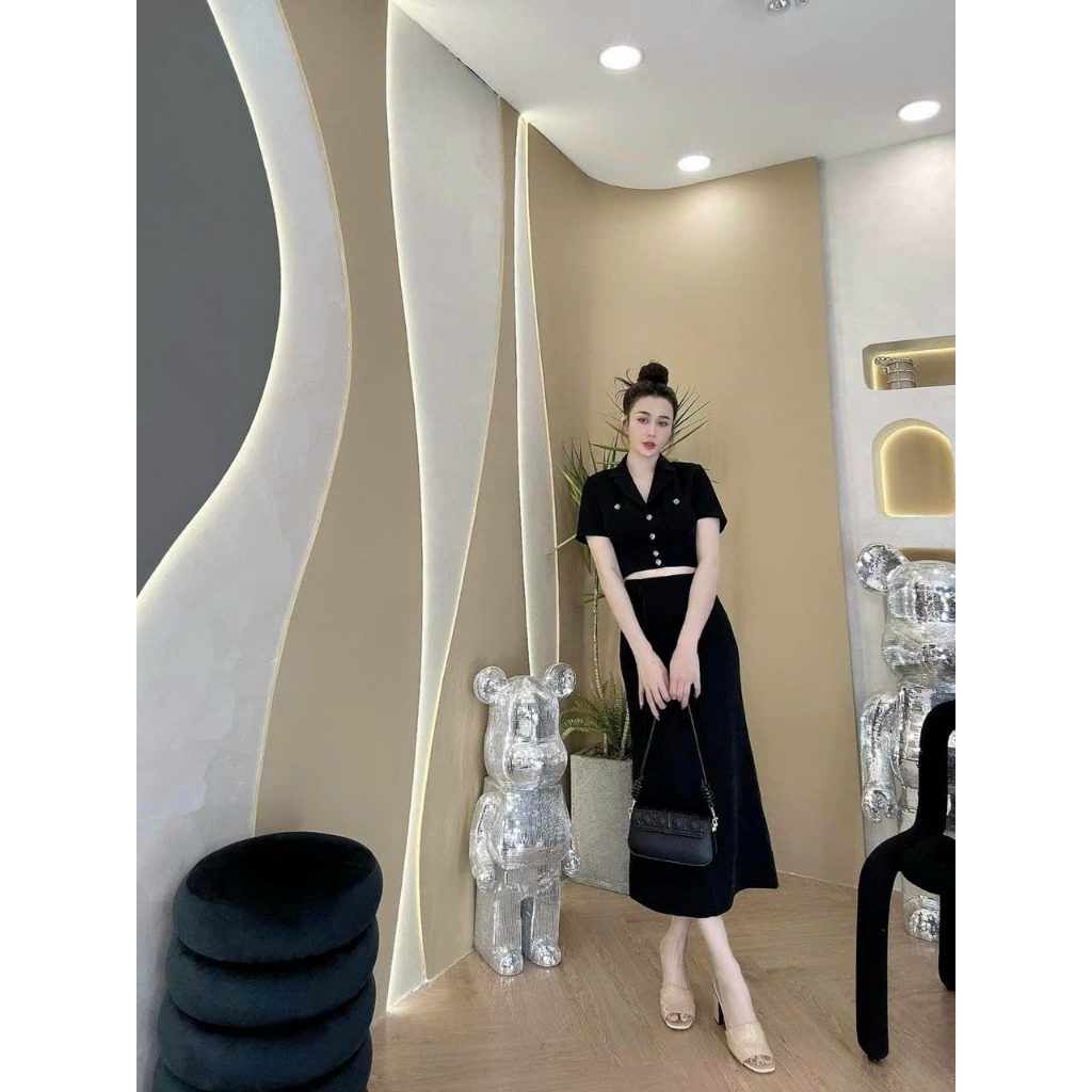 SÉT BỘ ÁO CỔ VEST CHÂN VÁY DÀI KÈM DÂY SIÊU SANG CHẢNH ĐẸP TỪNG CENTIMET