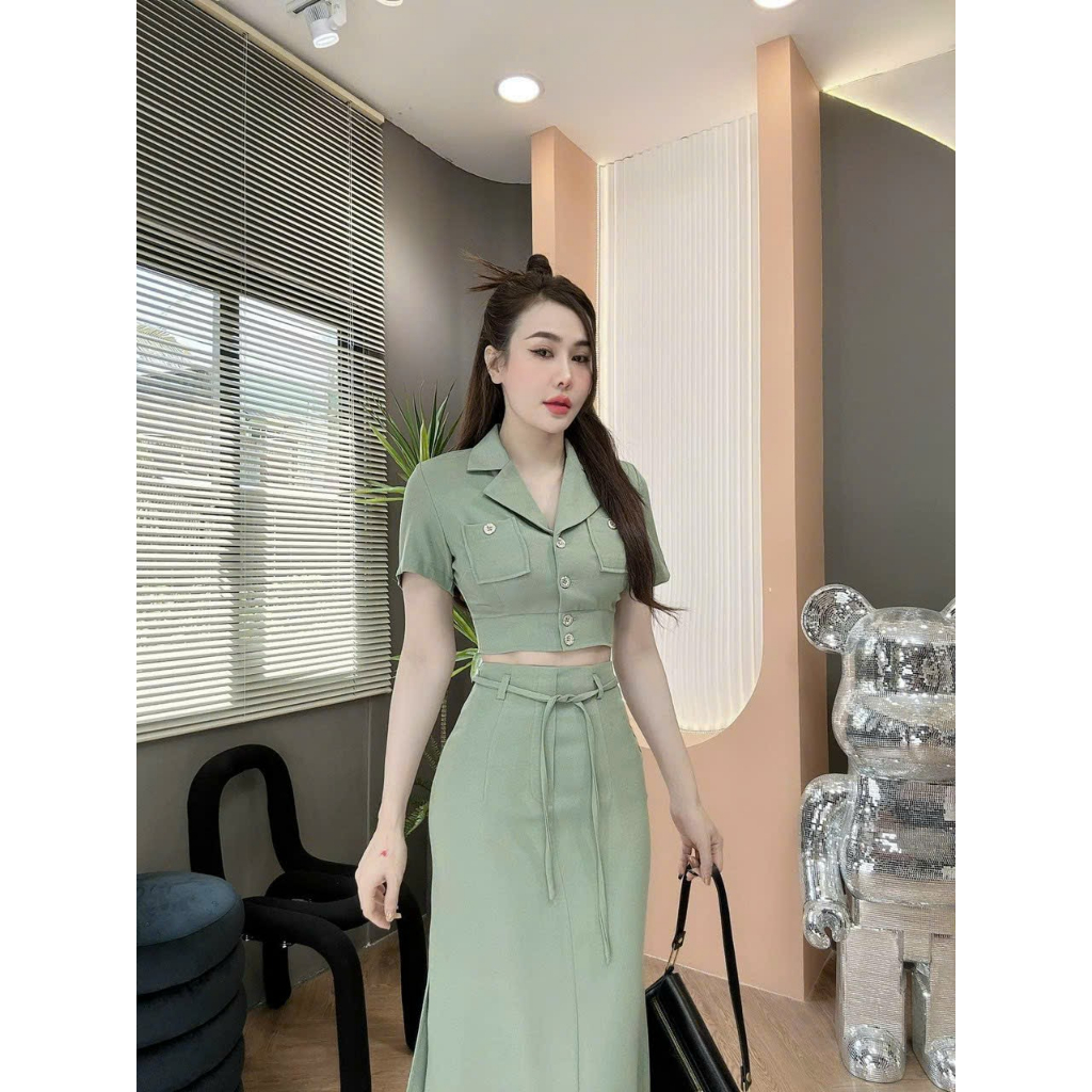 SÉT BỘ CHÂN VÁY DÀI KÈM DÂY NƠ ÁO CỔ VEST CỰC SANG TRỌNG ĐẸP XUẤT SẮC