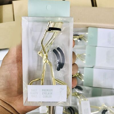 Kẹp bấm mi TFS Premium Eyelash Curler vàng kèm lõi thay TCN