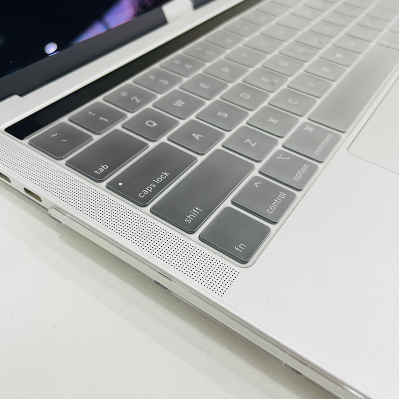 Miếng lót phím Macbook chống thấm nước bằng Silicon siêu mỏng Keyboard guard