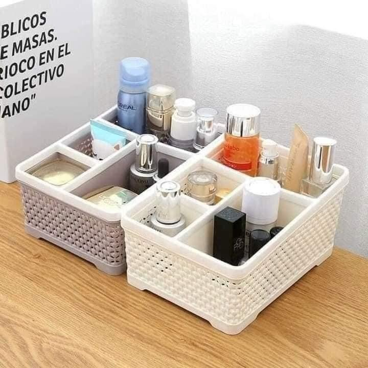 Khay tiện ích 4 ngăn Việt Nhật 2 size , khay 4 ngăn để bàn đựng bút, mỹ phẩm, điện thoại, điều khiển tivi...