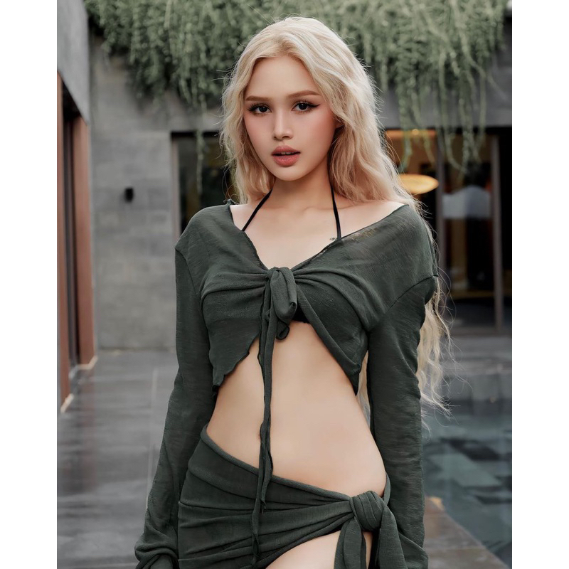 SET ÁO BUỘC DÂY VÀ KHĂN QUẤN MẶC NGOÀI BIKINI