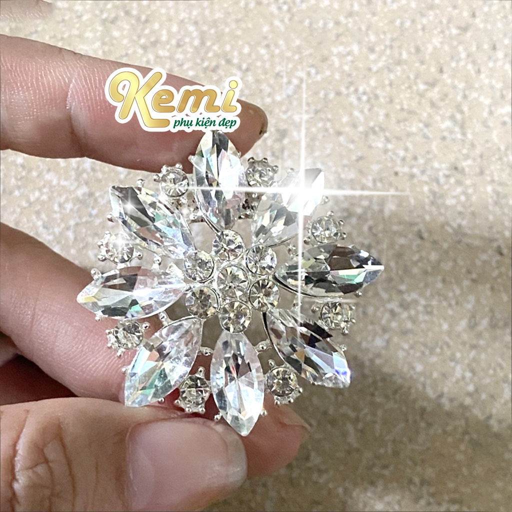 Ghim cài áo hình bông tuyét gắn đá 8 cánh size lớn 4,2cm phụ kiện gài áo váy đầm