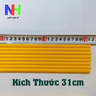 Cán cờ nhựa làm cờ lưu niệm 31cm - bó 50 cây