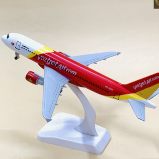 Mô hình máy bay kim loại vietjet air cap cấp có bánh xe kèm đế trưng bày đẹp
