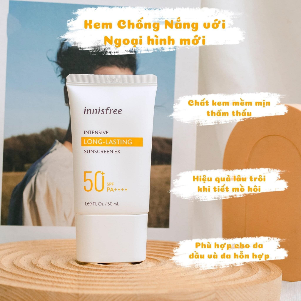 Kem Chống Nắng Innisfree SPF50 PA++++ giúp dưỡng ẩm nâng tone, dưỡng da Tone Up Watering/ Triple-Shield 50ml