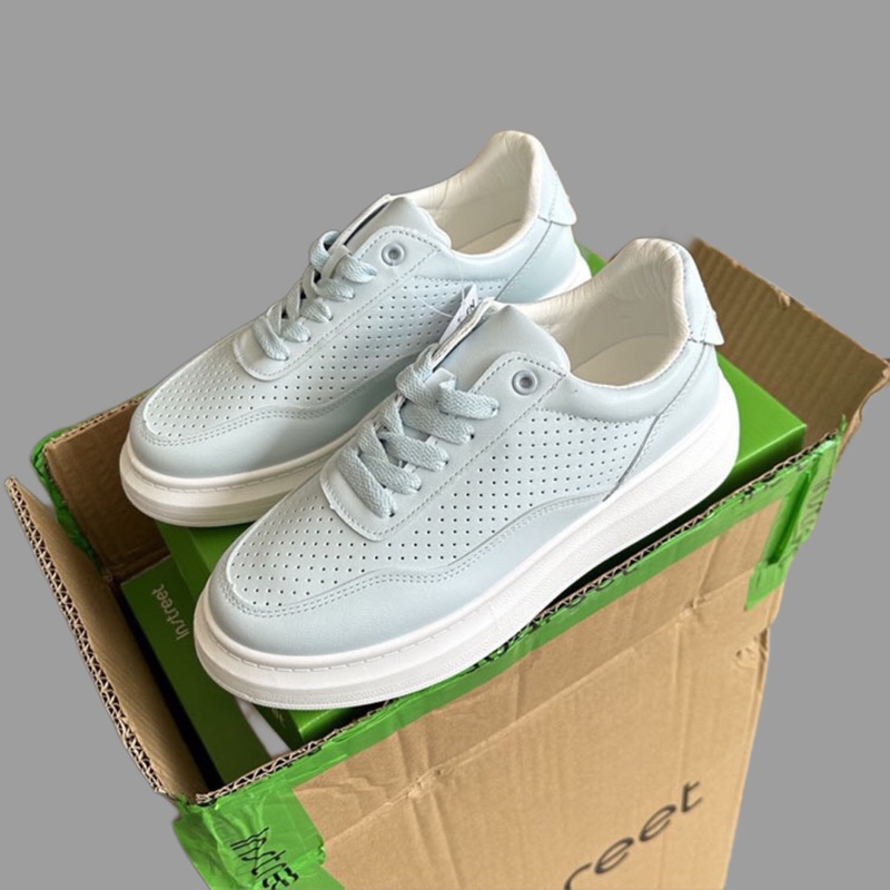 Giầy thể thao nữ, Instreet dư xịn