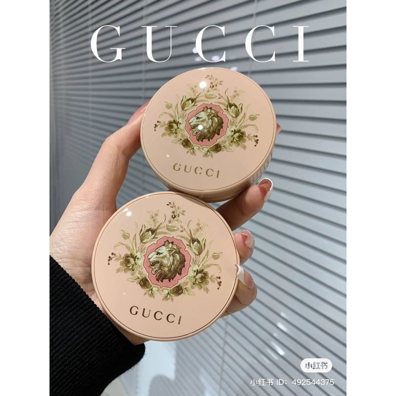 Phấn nước Cushion Gucci de Beaute phiên bản giới hạn 2022, lớp finish căng bóng, tệp mọi tông da