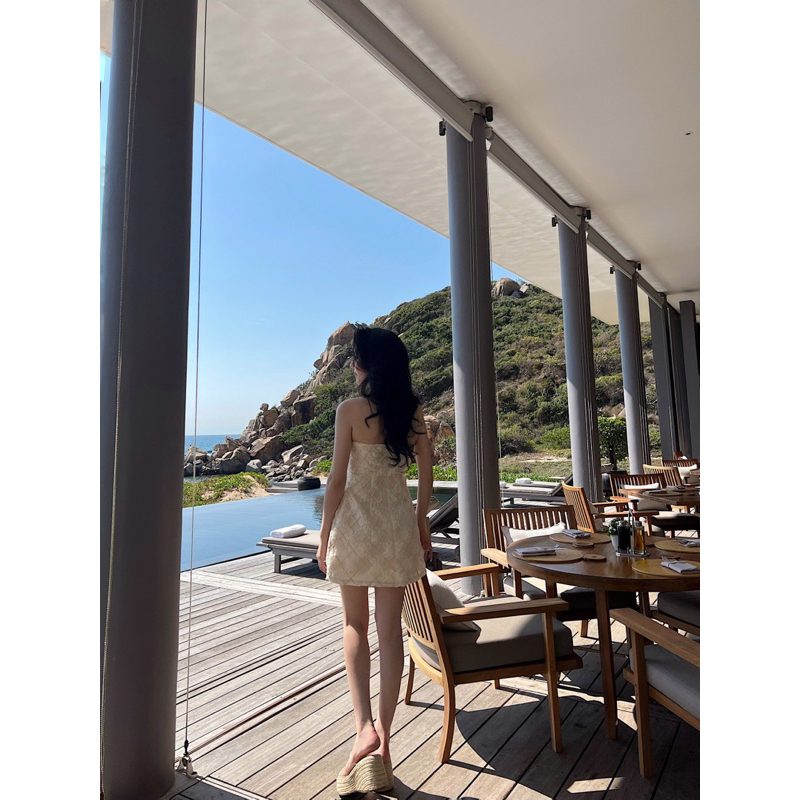 ĐẦM MINI CÚP NGỰC HOẠ TIẾT HOA NỔI SANG TRỌNG - LAVIE MINI DRESS