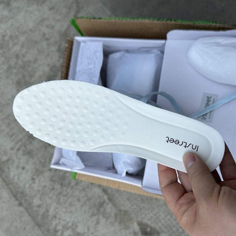 Giầy thể thao nữ, Instreet dư xịn