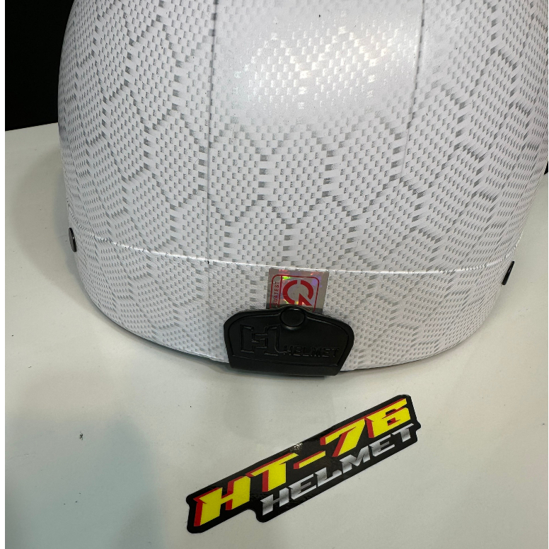 Mũ bảo hiểm nhúng flim carbon