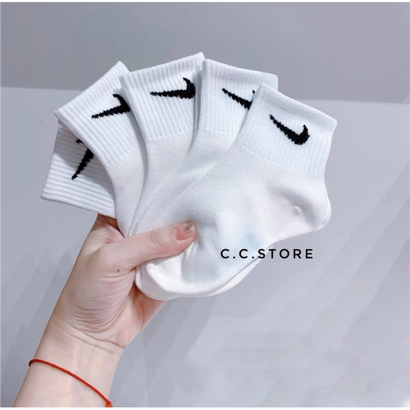 Tất nike cho bé 2023