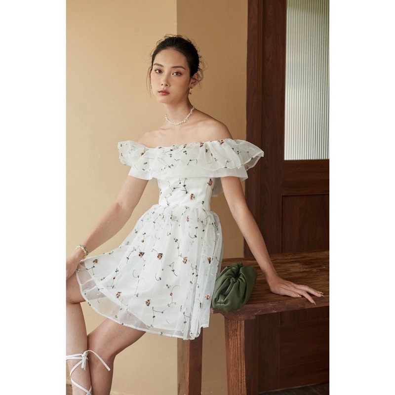 Váy Devon hoa trắng - size M