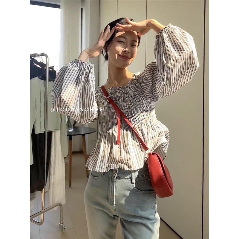 Trễ vai dài tay kẻ sọc