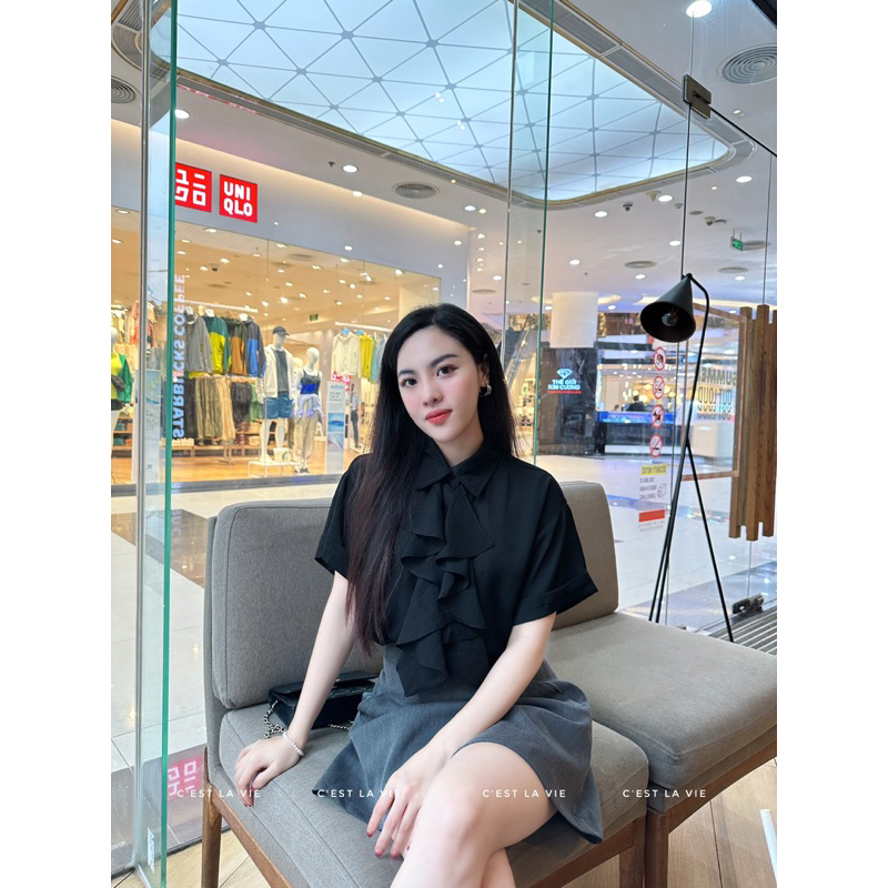 Áo sơmi cổ bèo C'est la vie