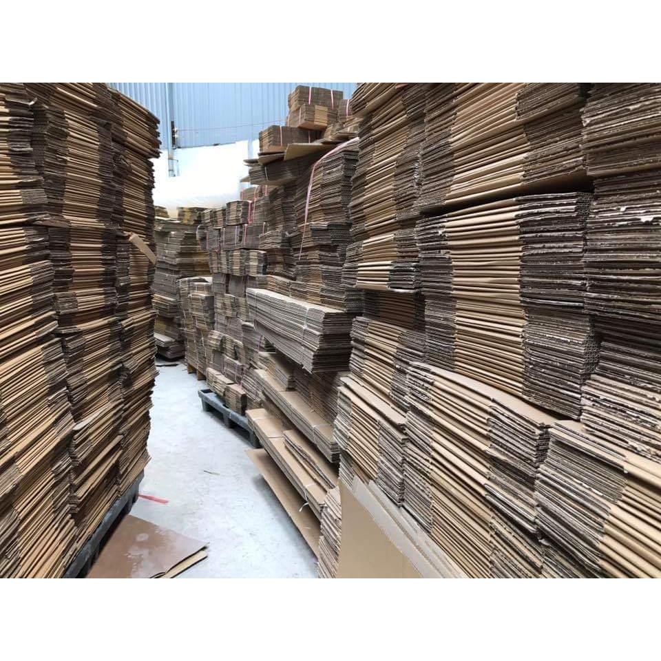 hộp nắp gài kích thước 25x20x5 dùng đóng gói hàng hoá giao hoả tốc