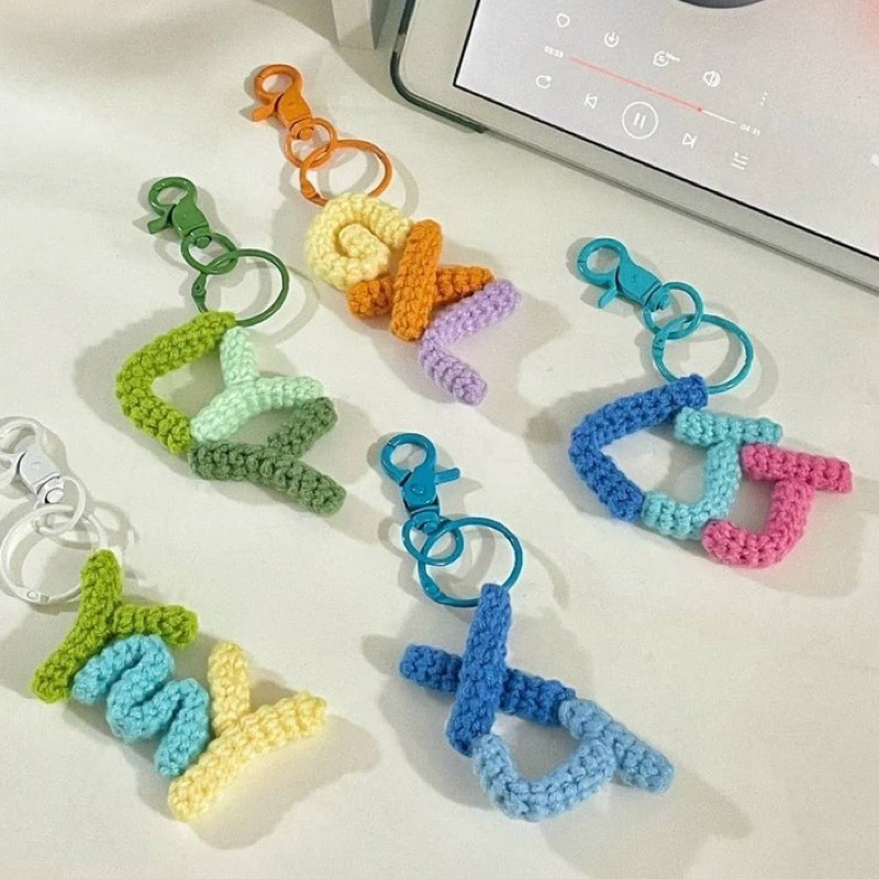 Móc khoá chữ cái len🌷