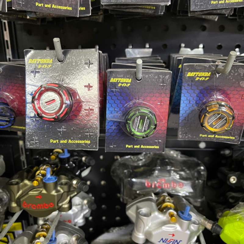 Ốc Ty Nhớt Xe máy DAYTONA Nhôm CNC đủ màu