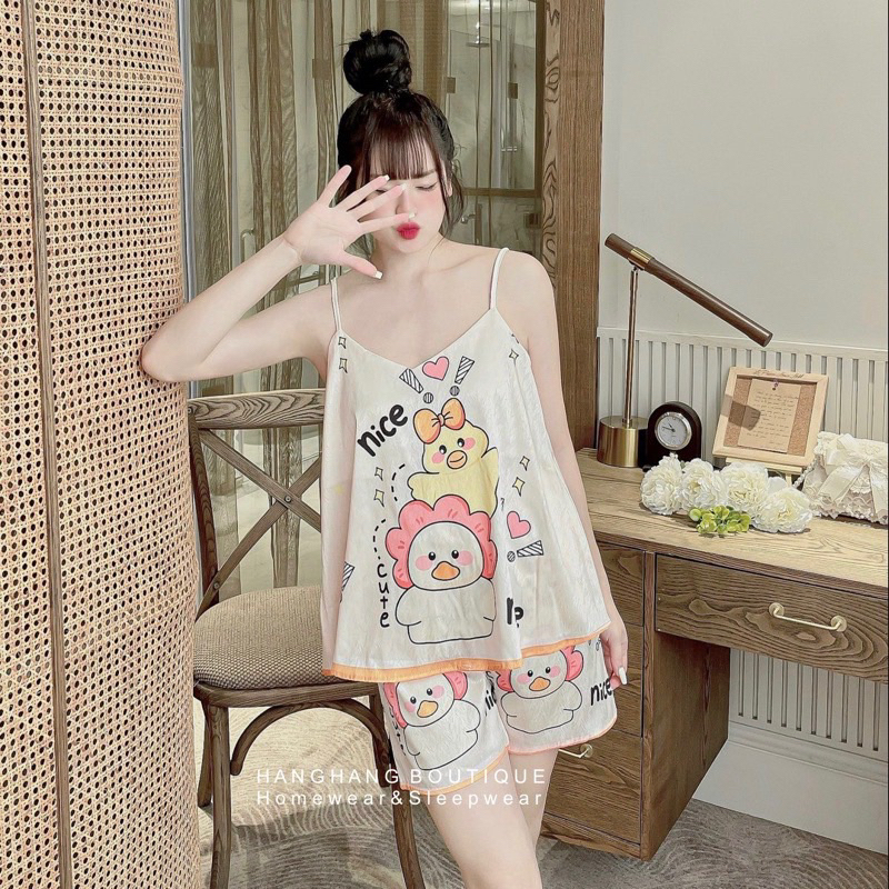 Bộ đồ ngủ đùi 2 dây lụa latin satin mango xước, set đồ nữ mặc nhà giá rẻ, đồ ngủ nữ gấu dâu cute, đồ bộ nữ hot trend mới