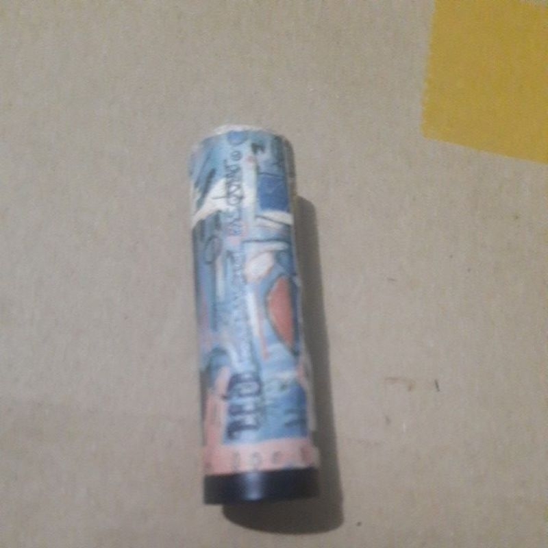 SON THỎI URBAN DECAY _JEAN _MICHEL BASQUIAT MÀU ĐÍT SON SAO LÀ MÀU SON Y VẬY AK CÁC BÀ CÒN HƠN 50% SIÊU VIP SA.LE 60