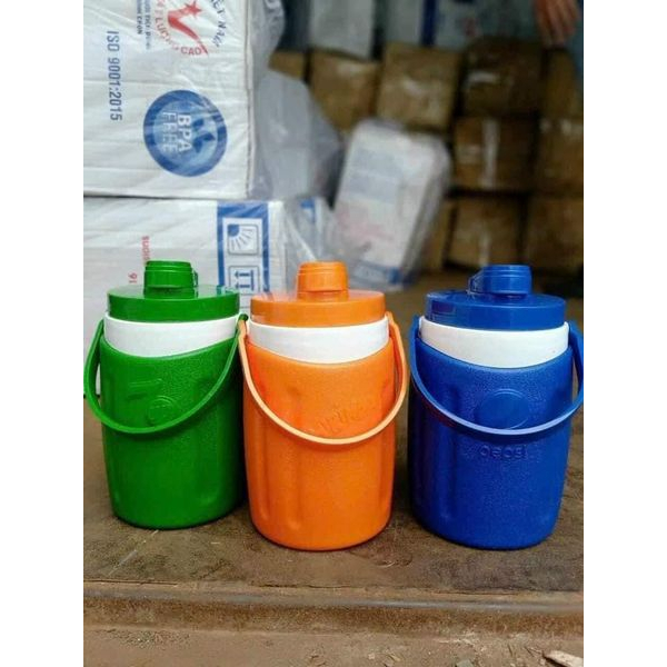 Thùng đá giữ nhiệt 1,5l và 8l