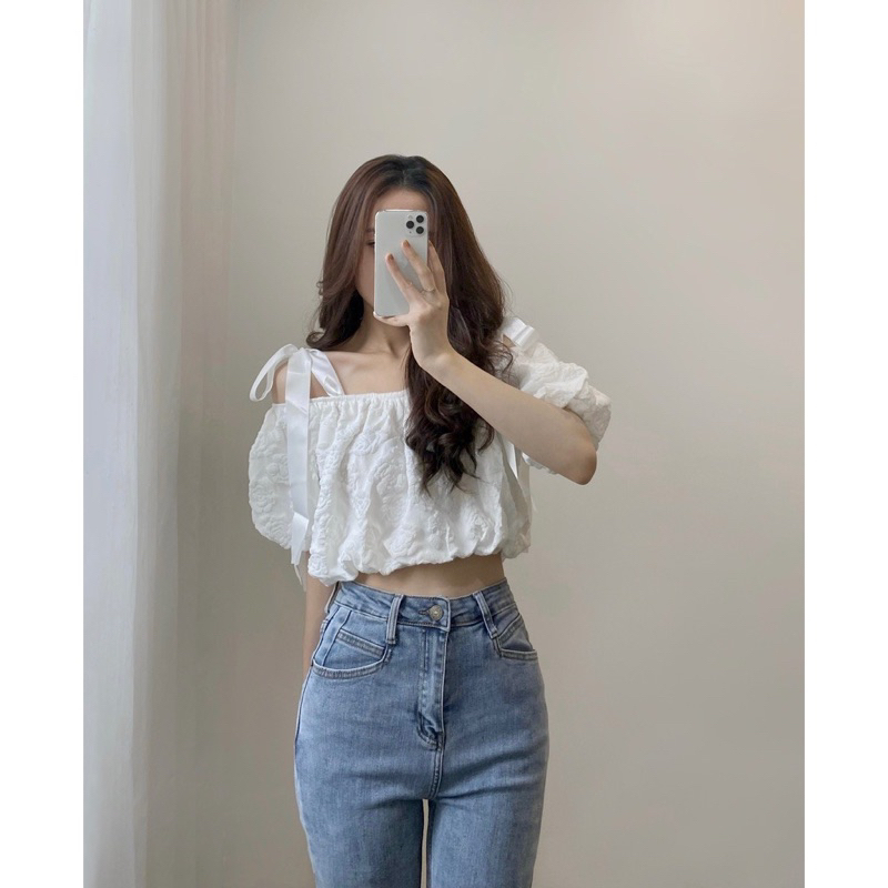 Áo croptop buộc vai tiểu thư xinh