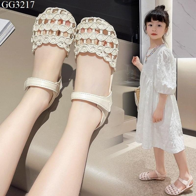 _sandal rọ cho bé