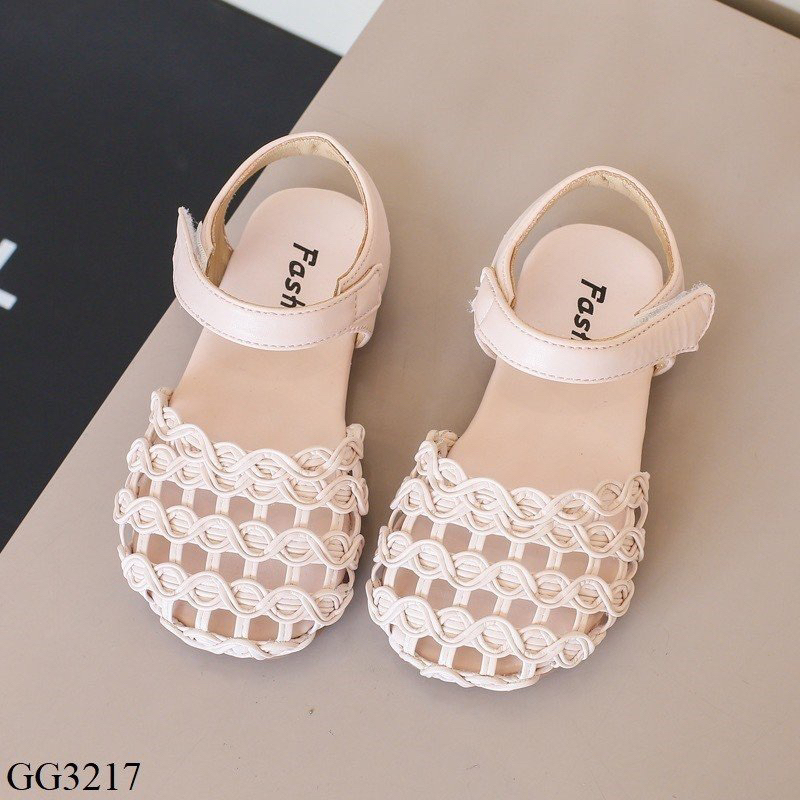 _sandal rọ cho bé