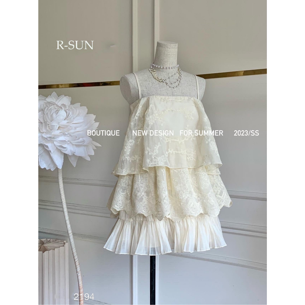 Váy ren 2 dây hot hit bồng bềnh xinh