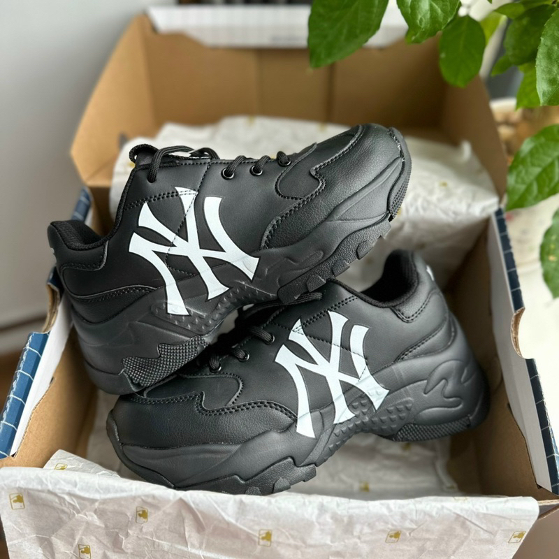 GIÀY MLB CHUNKY ĐEN FULL NY TRẮNG, MLB FULL ĐEN NAM NỮ ẢNH THẬT TỰ CHỤP, MLB ĐỘN ĐẾ ĐEN FULL NAM NỮ FULLBOX