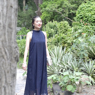 Váy cổ Yếm cao von lụa xanh Navy - KA Clothing