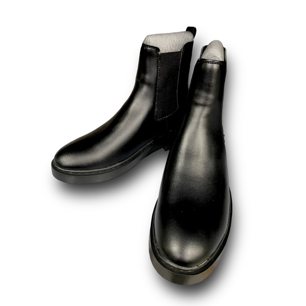 Giày da nam Chelsea Boot Classic chất da trơn nhẵn, độ bóng nhẹ, đế cao su đúc tăng 3cm chiều cao được khâu chắc chắn