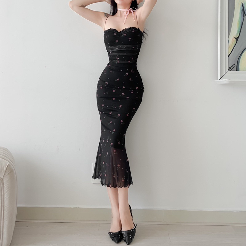 Bộ đồ áo croptop 2s kèm chân váy dáng dài sang trọng