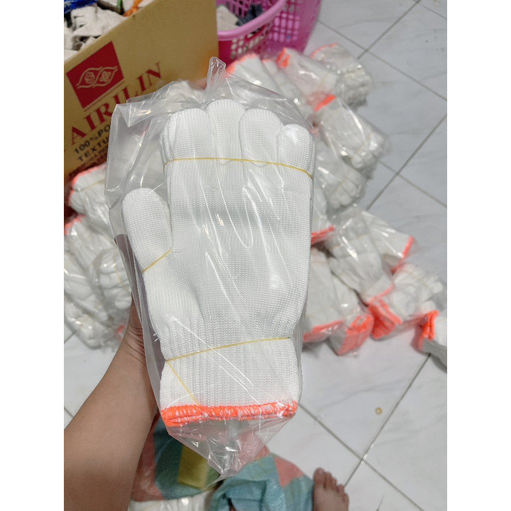 10 đôi găng tay len màu ngà. bao tay sợi màu ngà Hàng dày dặn đeo êm tay