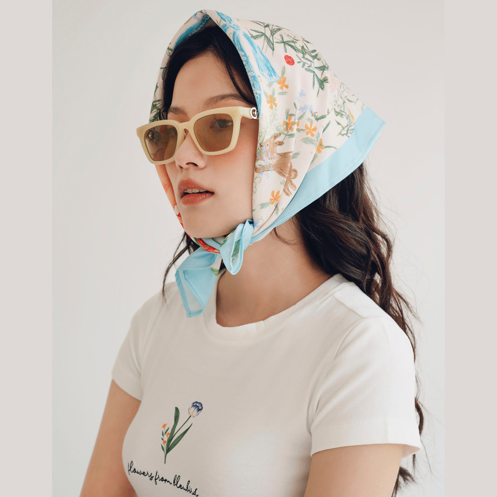 BLEUBIRD Khăn lụa 60x60cm họa tiết khu vườn Garden Scarf