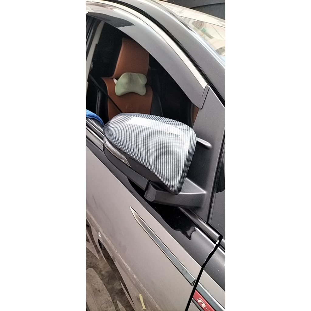 Ốp gương chiếu hậu Toyota Innova 2016-2022 fortuner 2017-2022