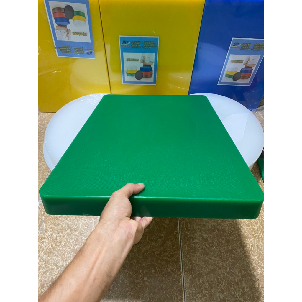 Thớt nhựa cao cấp 30x40x5cm hàng đúc nguyên khối, đầy đủ quai xách