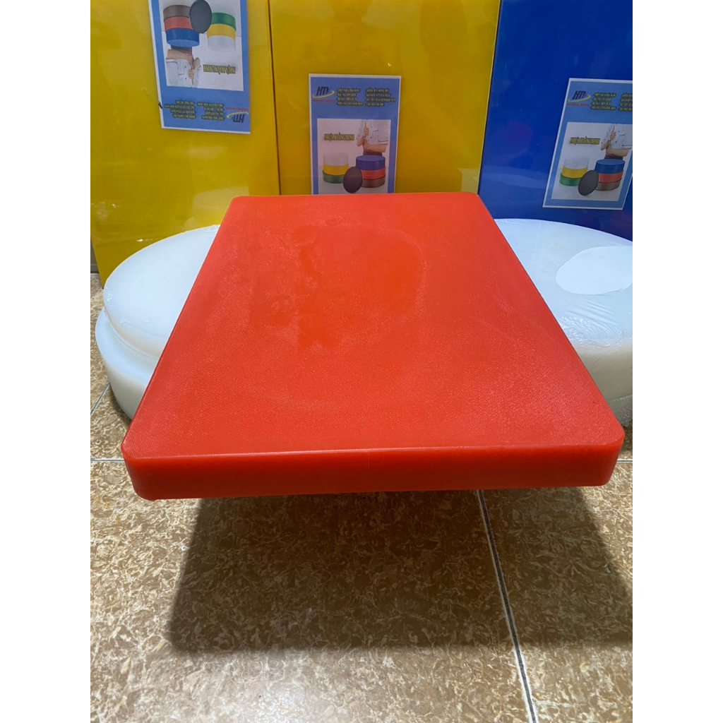 Thớt nhựa cao cấp 30x40x5cm hàng đúc nguyên khối, đầy đủ quai xách