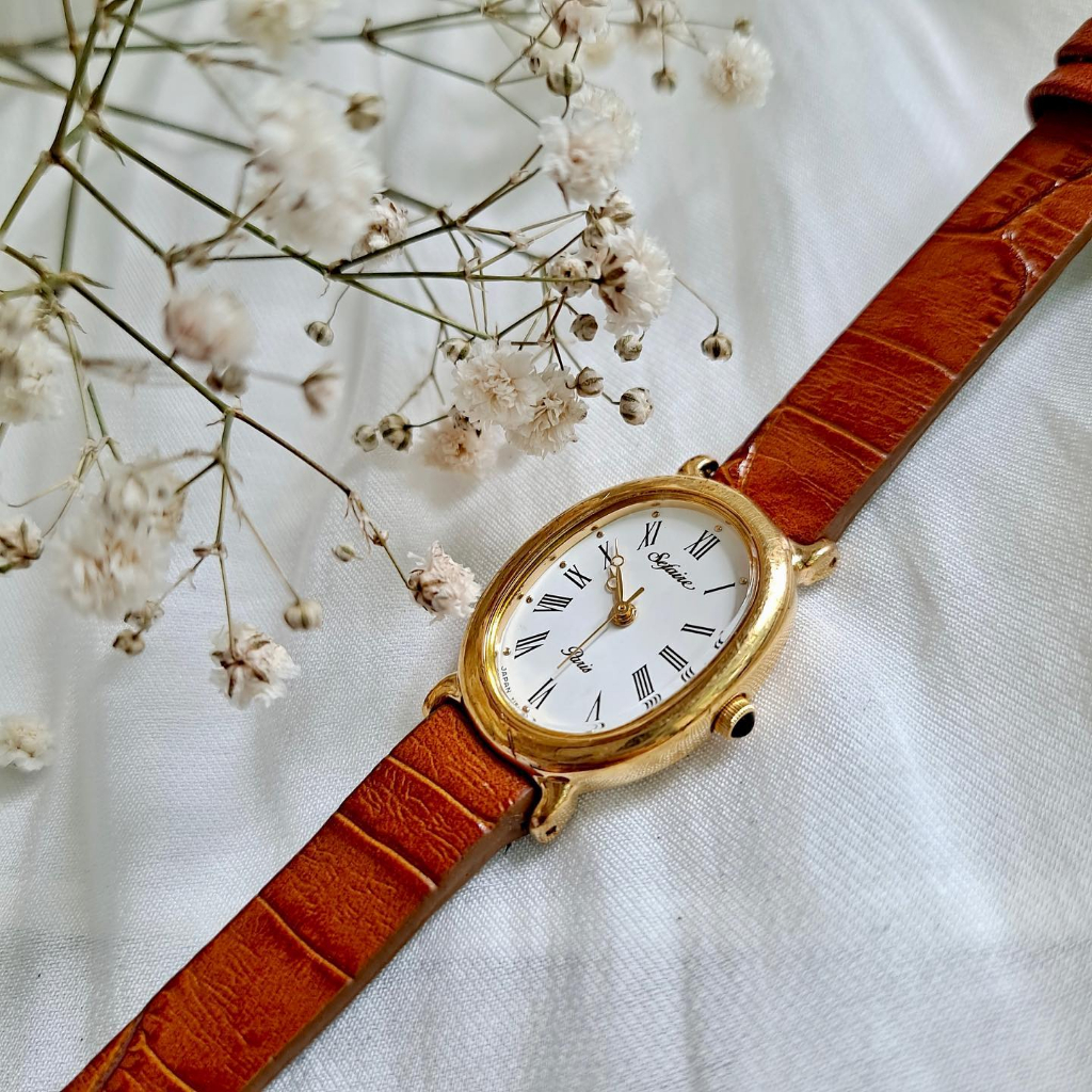 Đồng hồ Si Nhật - Nữ - ALBA mặt Oval xinh xắn lại rất vintage