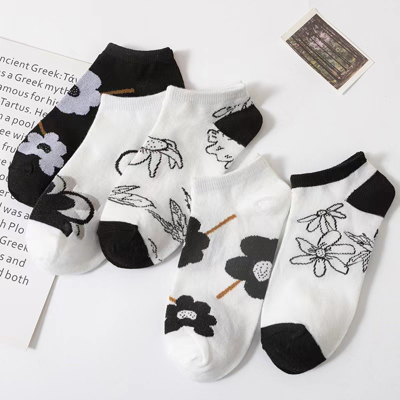 SET 5 ĐÔI VỚ GẤU -HOA TRẮNG ĐEN