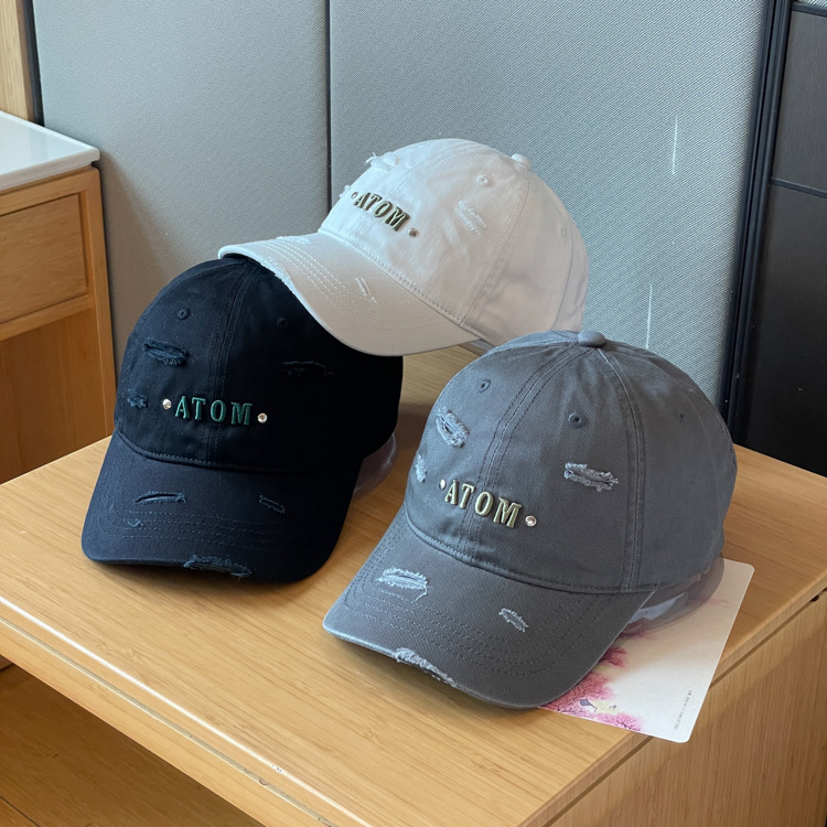 Mũ lưỡi trai LOULI SAIGON thêu chữ ATOM thiết kế rách cá tính, chất vải kaki